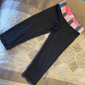 Ivivva (Lululemon) girls 3/4 leggings